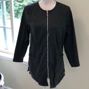 Scrub Jacket with 3/4 length sleeves.